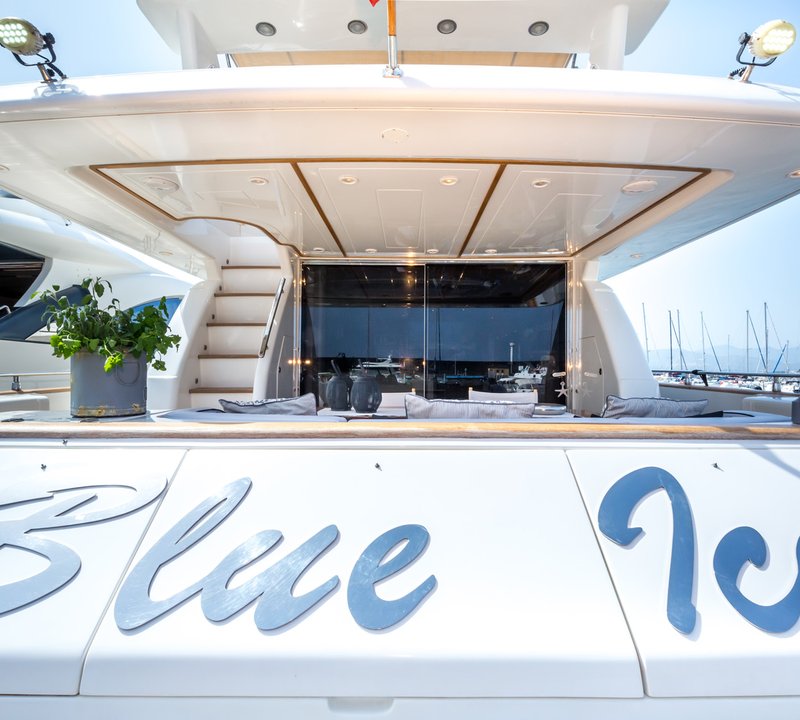 my blue ice yacht